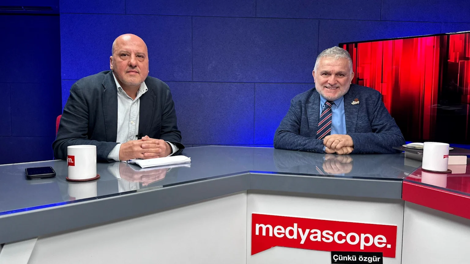 Ahmet Şık yeni kitabı “Ayna/Heli” yi anlatıyor: “Devlet ve PKK geçmişle yüzleşmeli”