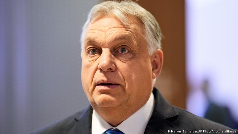 Orban'a bir darbe daha