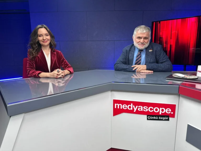 Kriz dönemleri seçmenlerin duygularını nasıl etkiliyor? (Video)