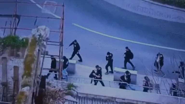 EOKA destekçilerinden KKTC'deki sivillere taşlı saldırı