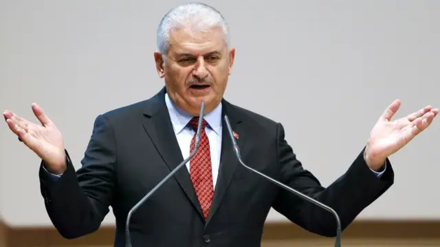 Önder Özden yazdı: Bay Kemal ve ahmaklığın tarihine dipnot