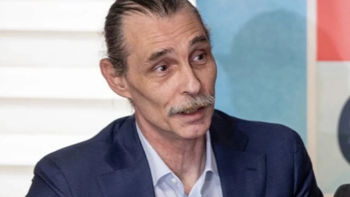 Erdal Beşikçioğlu kimdir?