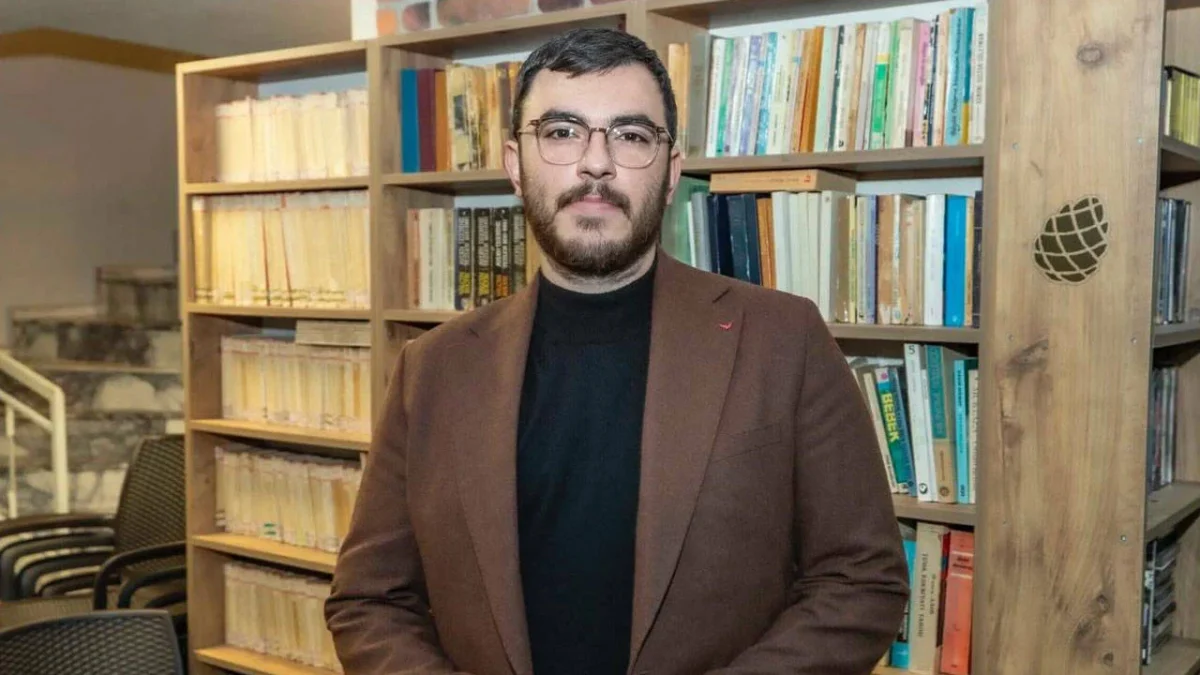 Gazeteci İsmail Arı'nın tutukluluğuna