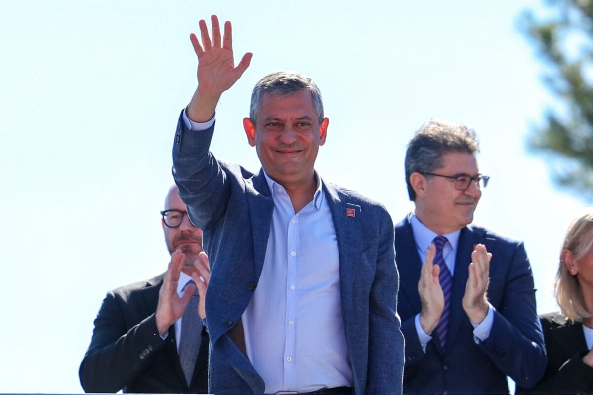 Özgür Özel Balıkesir'de konuştu: "Bu millet bir değişim istiyor"