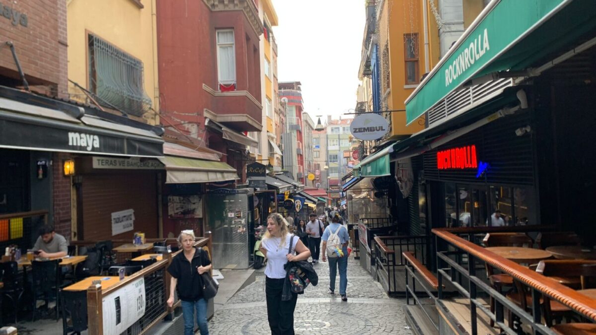 Kadıköy’de 12 işletme mühürlendi: Operasyonun ardından sokaklarda ne oluyor?