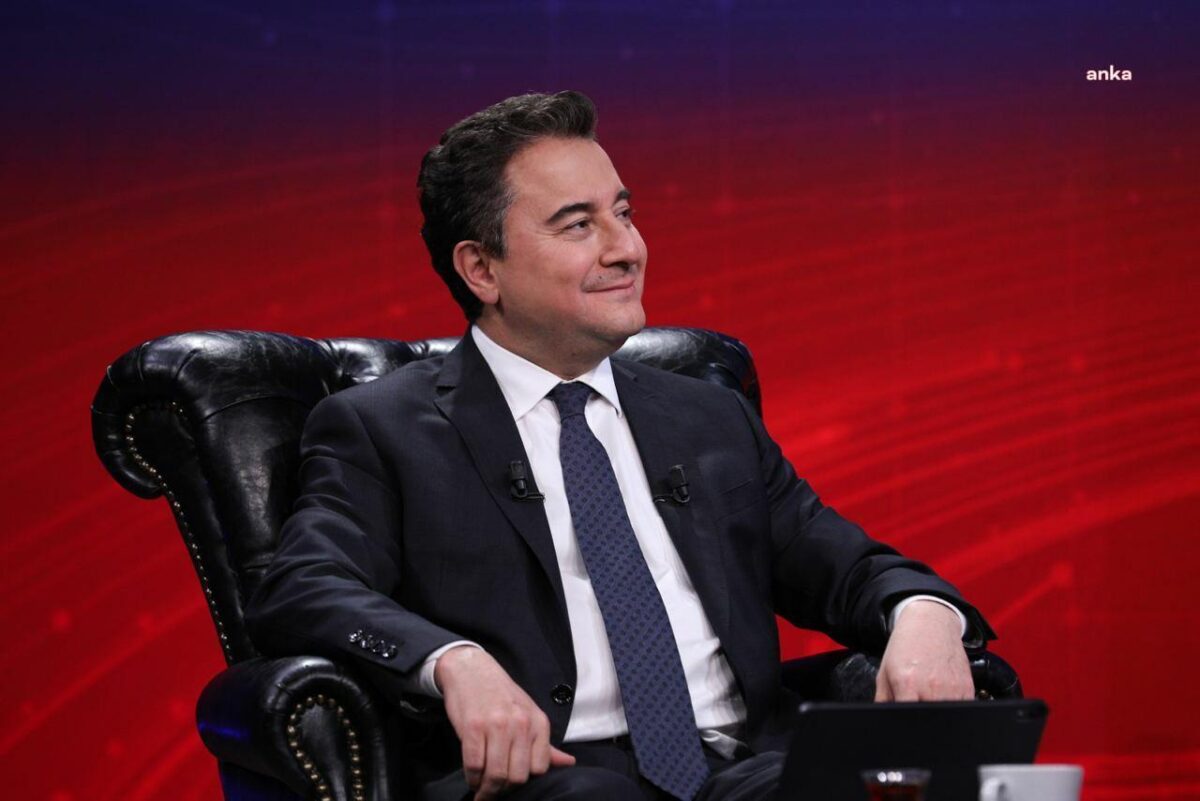 Ali Babacan kimdir?