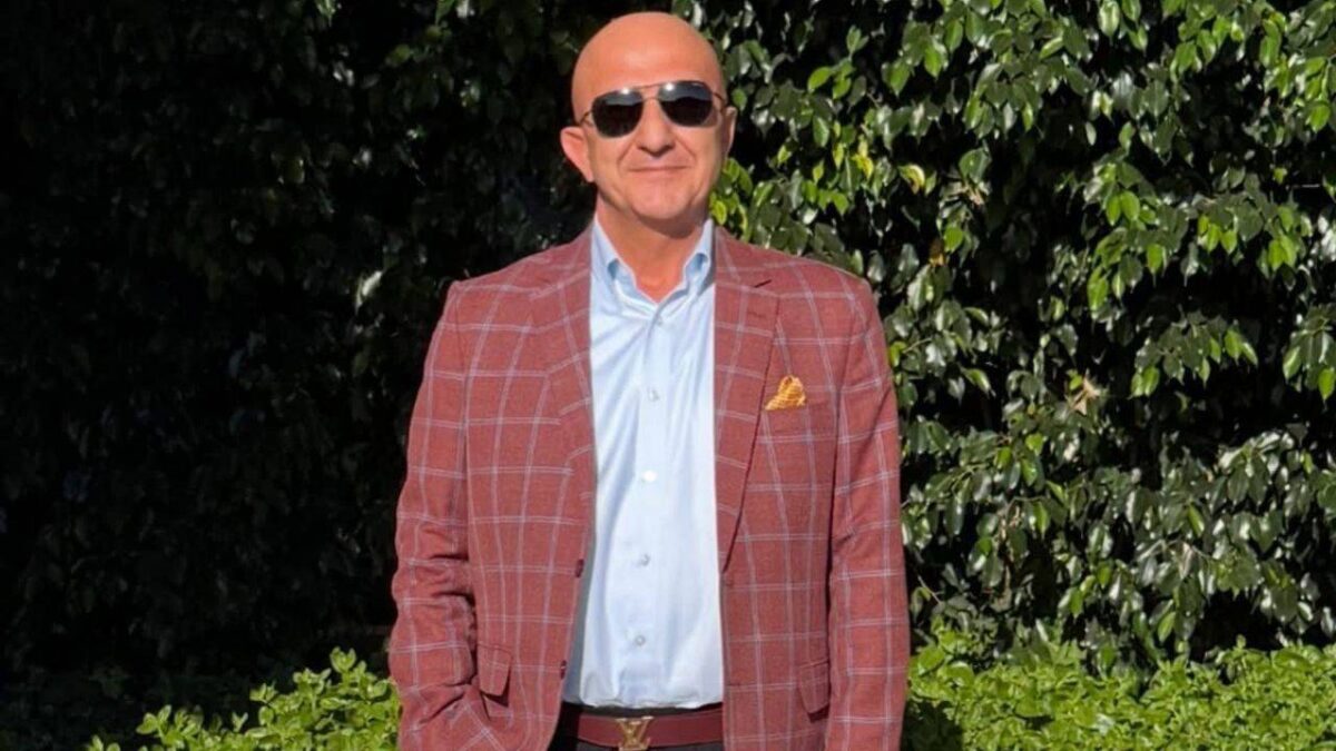 Mevlüt Çavuşoğlu'nun kardeşi ofisinde silahla vurulmuş halde bulundu: Hayati tehlikesi sürüyor