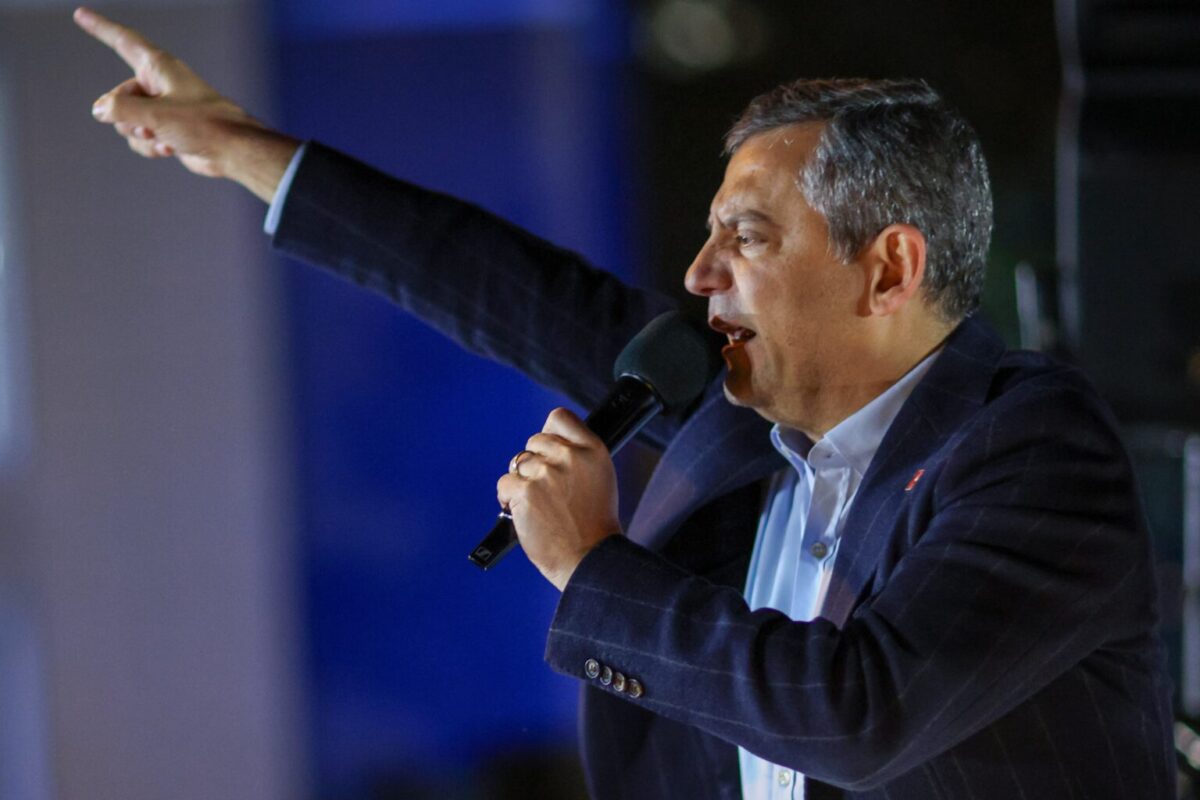 özgür özel