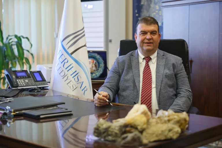 Seferihisar Belediye Başkanı İsmail Yetişkin