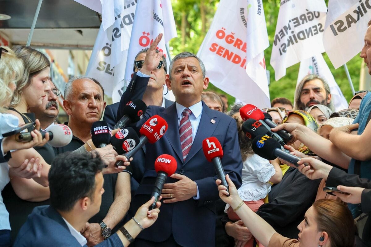 Özgür Özel açlık grevindeki