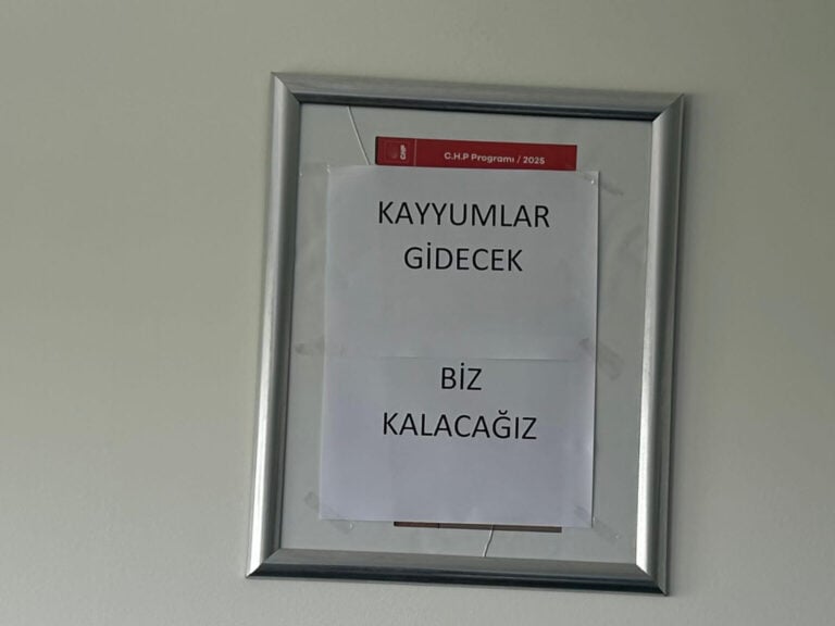 CHP'de ikinci işten