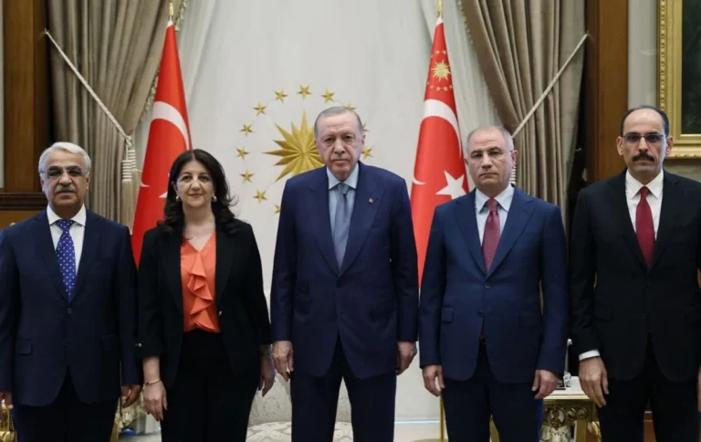 “İlliberal barış”
