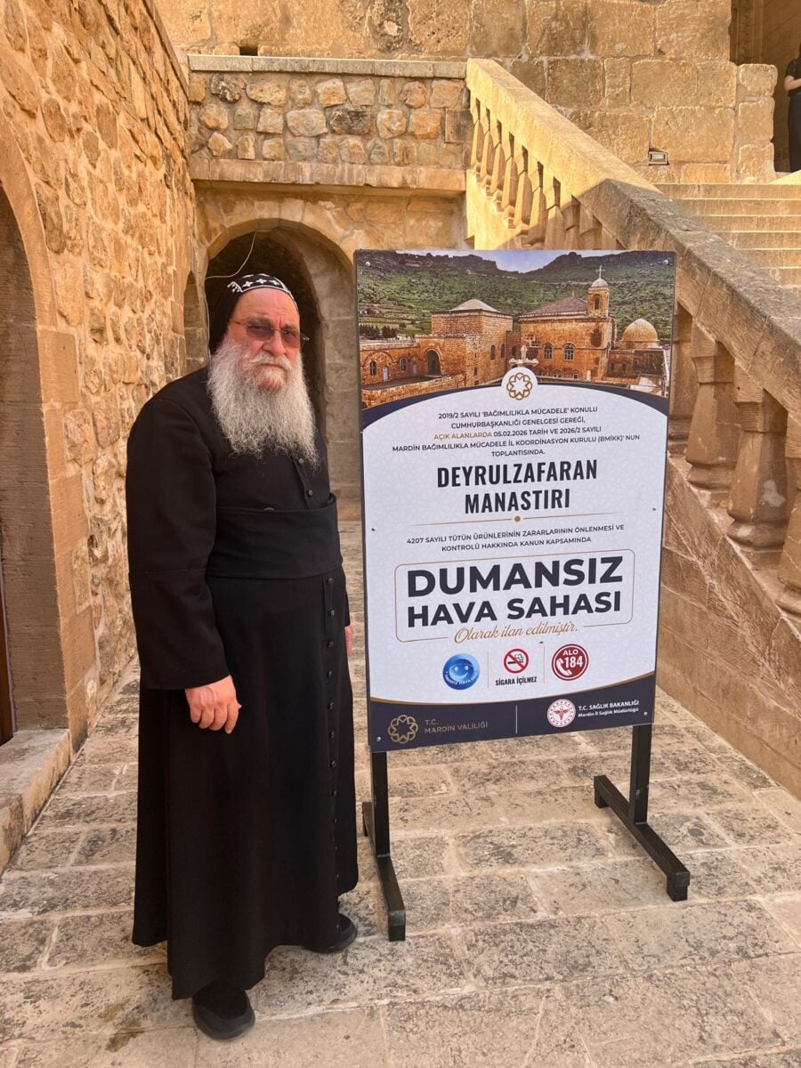 Mardin'deki Deyrulzafaran Manastırı'nda sigara yasağı başladı