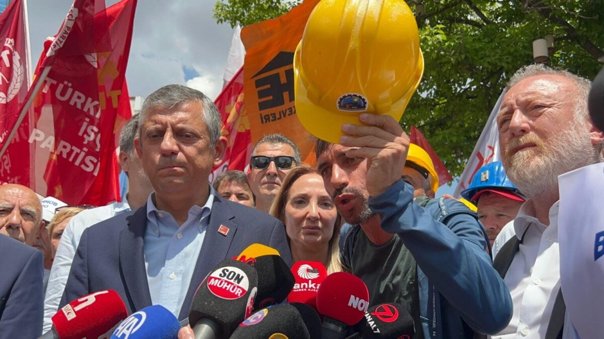 Doruk Madencilik işçileri hakları için yeniden Yıldızlar SSS Holding önünde