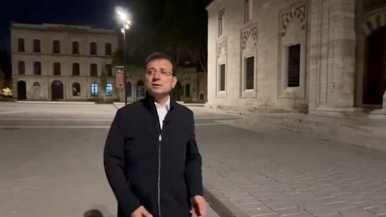 İmamoğlu'ndan gençlere