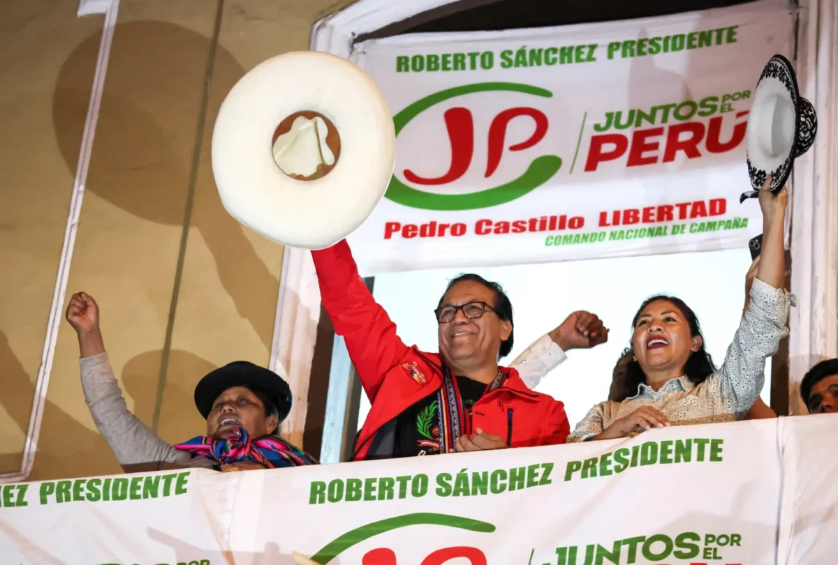 Roberto Sánchez Keiko Fujimori