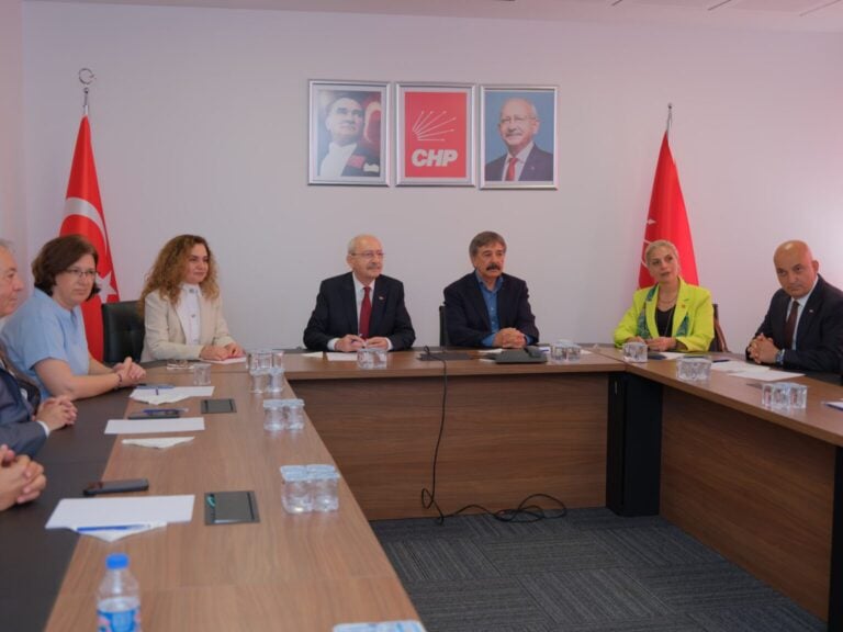 Mahkeme kararıyla göreve gelen