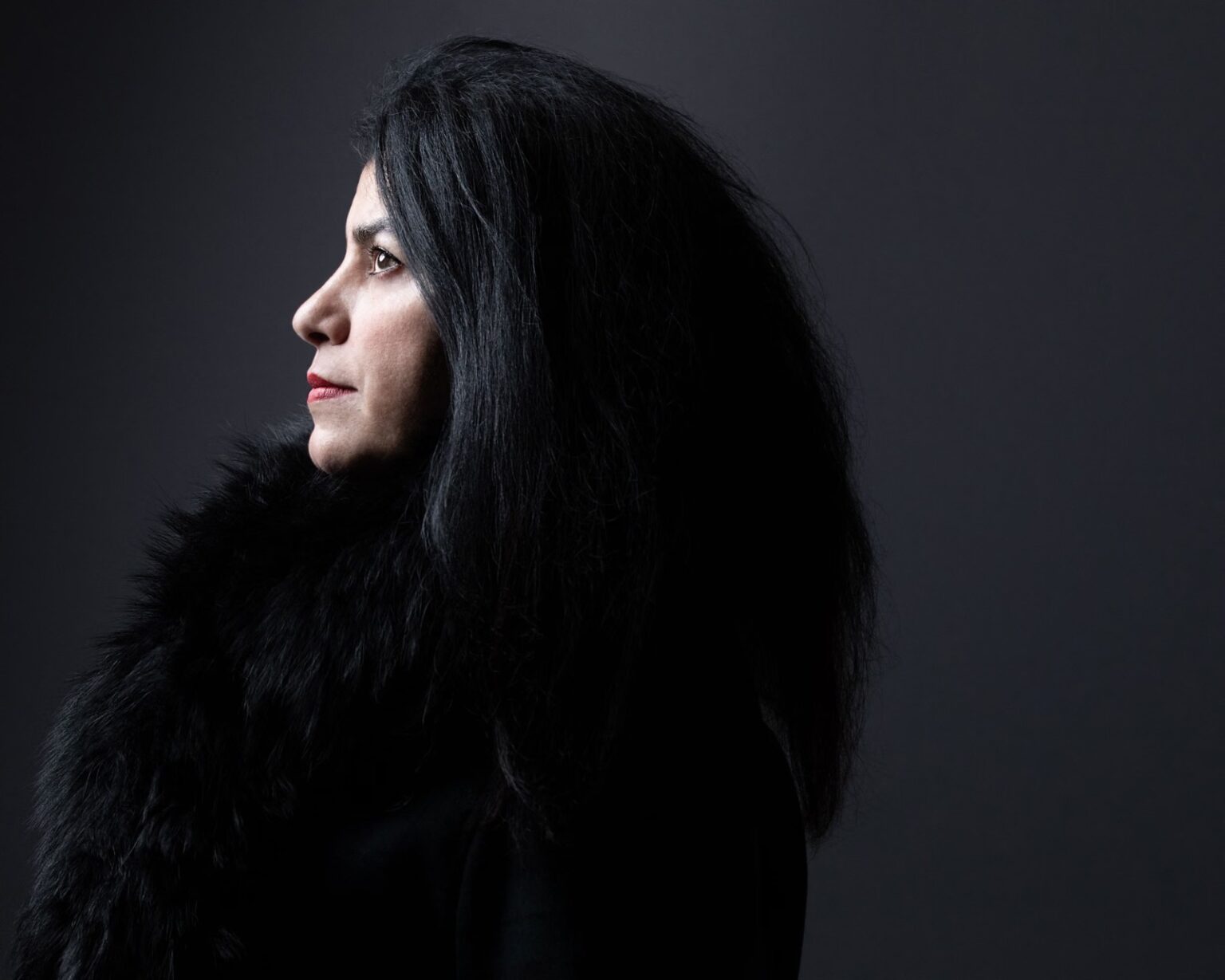 Dina Nayeri yazdı: Marjane Satrapi, benim gibi İranlı kadınları saklandıkları yerden çıkardı