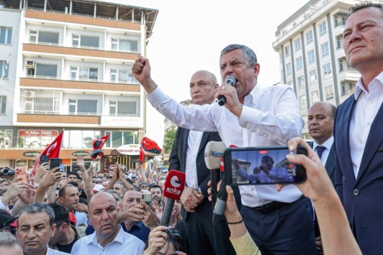 Özgür Özel
