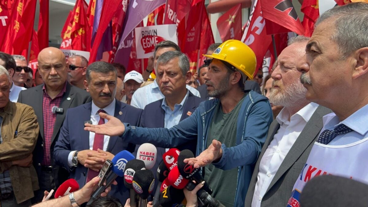 Doruk Madencilik işçileri hakları için yeniden Yıldızlar SSS Holding önünde