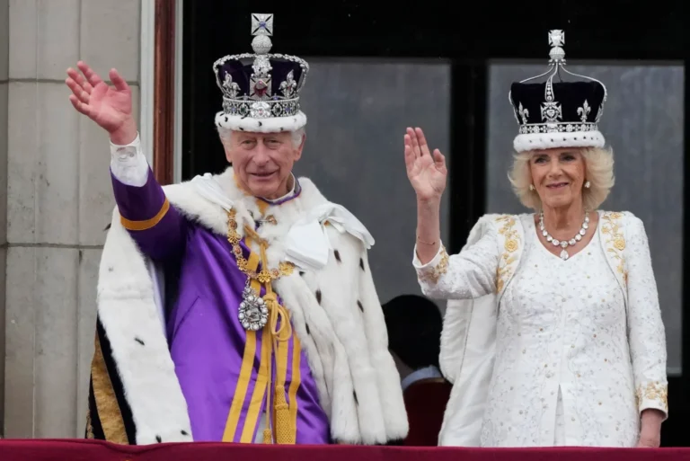 Restorasyon yapılıyordu: Kral Charles, Buckingham Sarayı'na taşınmayacak