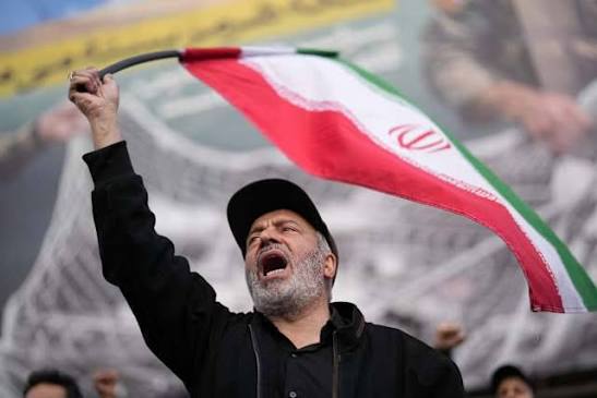ABD ve İran arasında saldırılar sürüyor: Trump’tan yeni bombardıman tehdidi