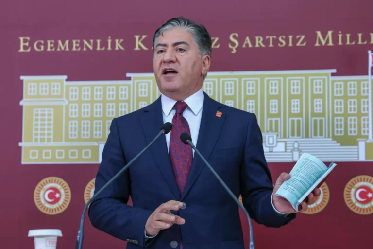 CHP’nin grup toplantısı krizine bir hafta ara: İki taraf da yapmayacak