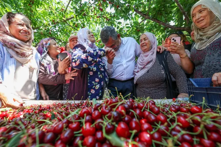 Özgür Özel’in Niğde’de bir günü