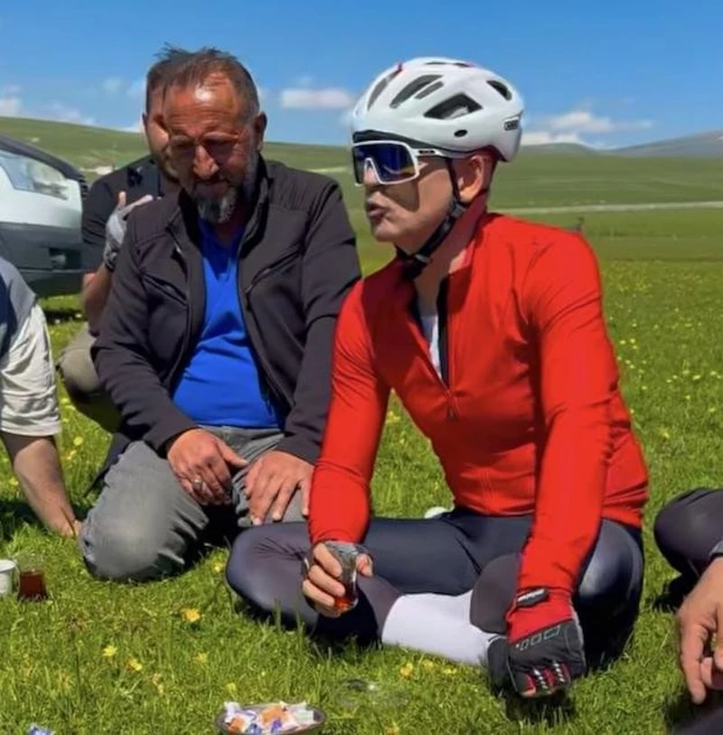 Çiçekli: "Pedal çevirmeye devam"