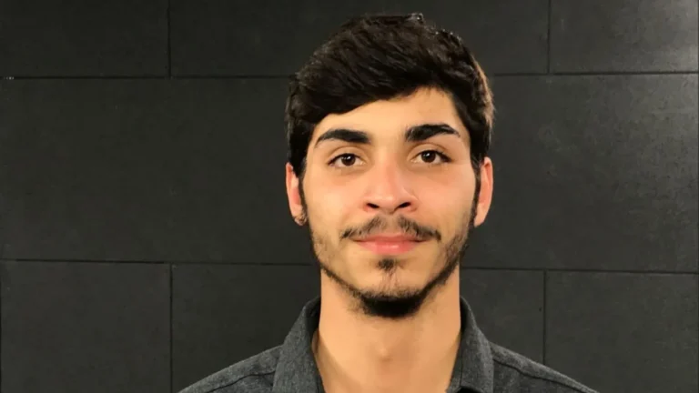 Gazeteci Hazar Dost