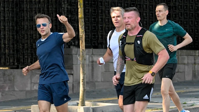Macron, Seğmenler Parkı