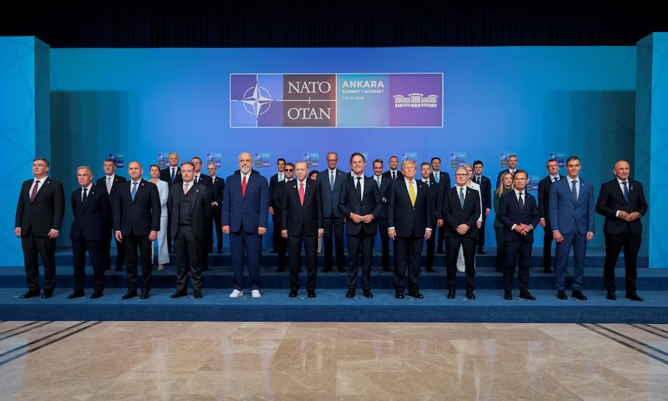 NATO Aile Fotoğrafı