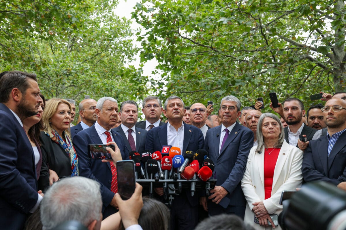 yeni parti