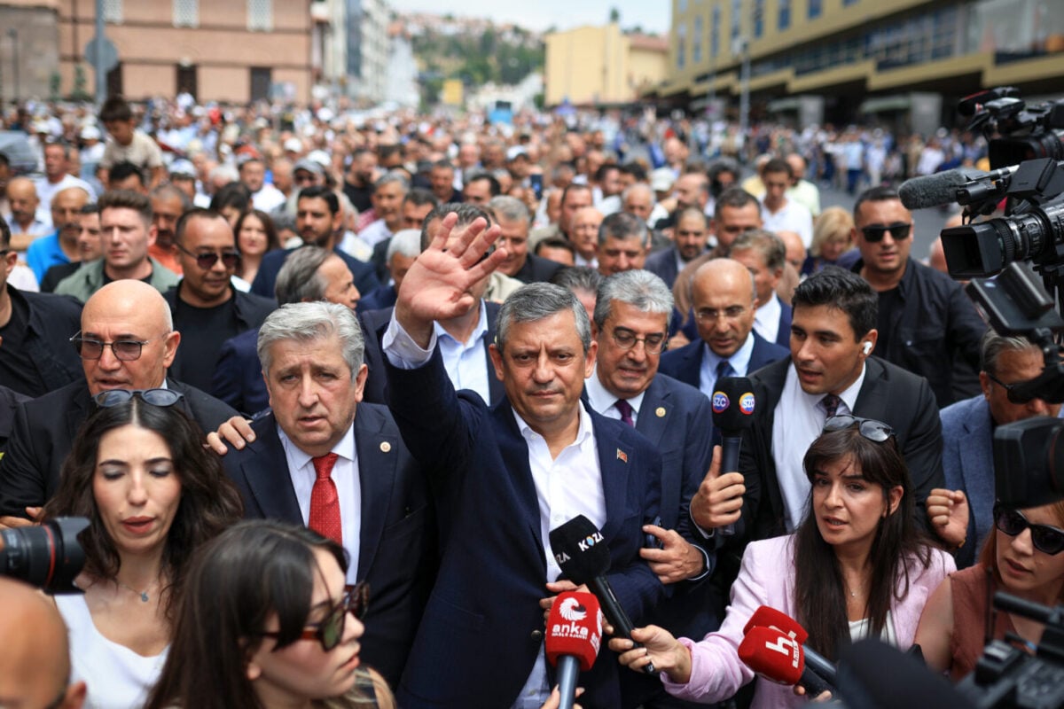 yeni parti