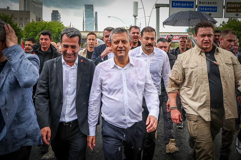 "Yeni Parti"ye adım adım: Özgür Özel seçilmiş kurullarını topladı, son hazırlıklar yapıldı