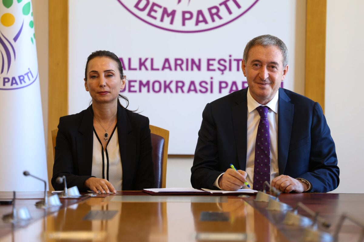 Çerçeve yasa Meclis’e AKP, MHP, DEM Parti, CHP imzasıyla sunuldu: YENİ Parti süreci eleştirdi, görüşmelerde destek sinyali verdi