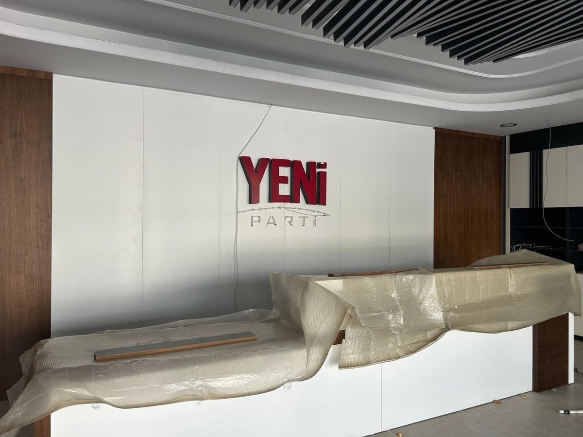 YENİ Parti Genel Merkez binasında son hazırlıklar yapılıyor