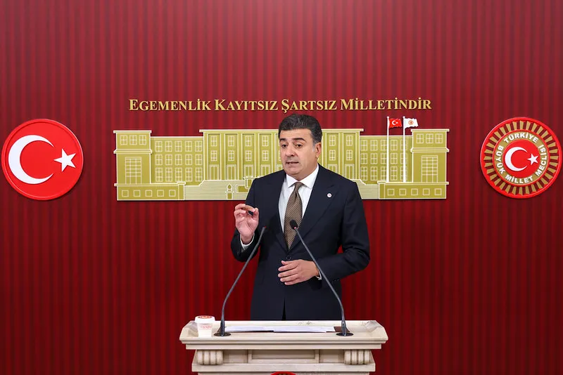 yeni parti kongre