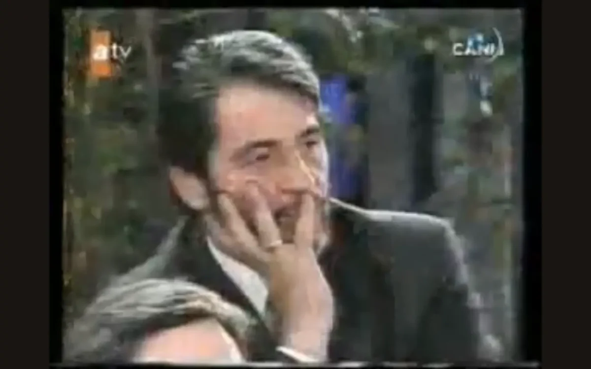 Mustafa İslamoğlu’nun kot pantolonlu