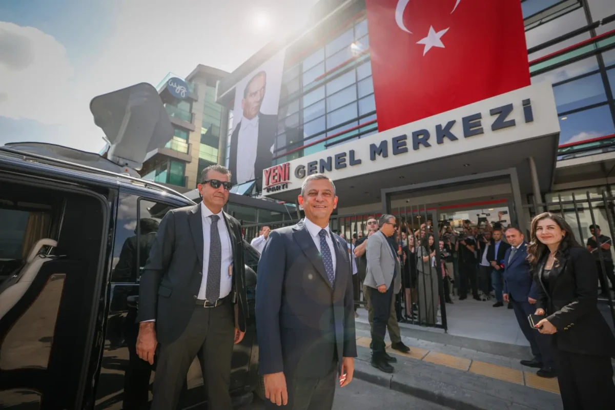YENİ Parti Genel Merkezi'nde