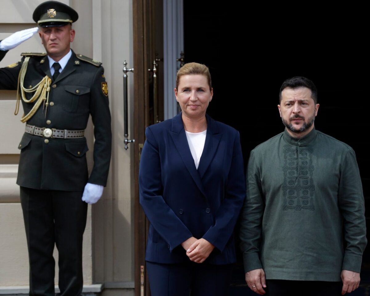Mette Frederiksen ve Volodimir Zelenskiy