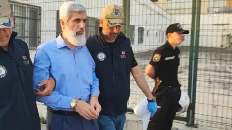 Alparslan Kuytul ve eşi