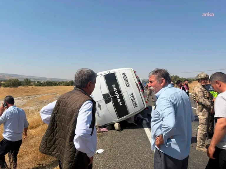 Diyarbakır'da minibüs kazası: 7 kişi hayatını kaybetti