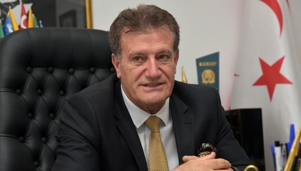 KKTC’li Bakan Arıklı, İsak dosyasını hatırlatanlara küfürle yanıt verdi