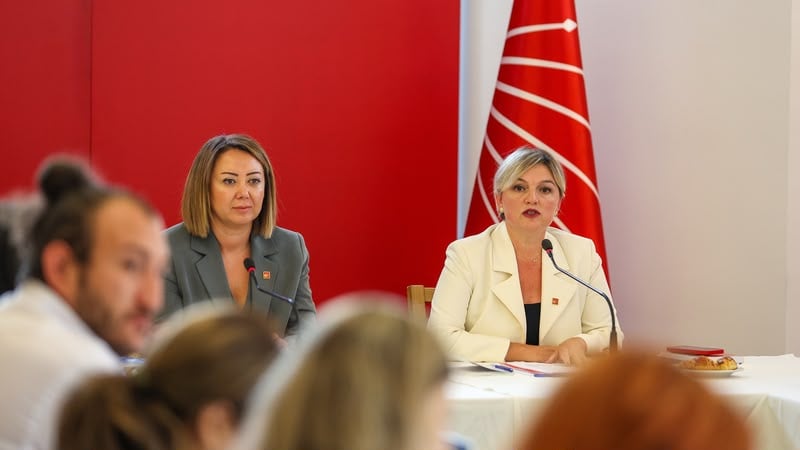 CHP partide kalan eski yöneticileri ihraç edecek