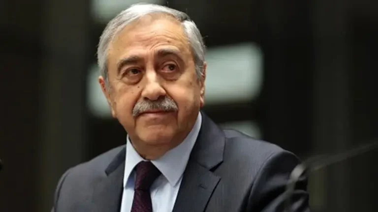 Mustafa Akıncı kimdir?