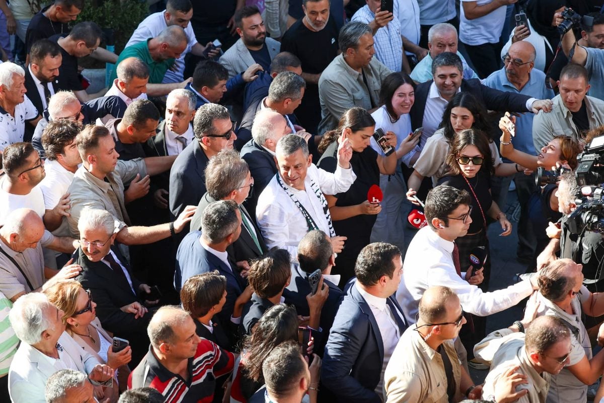 Ekrem İmamoğlu'nun savunması kitap