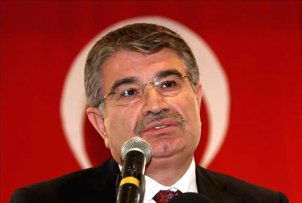 eski içişleri bakanı idris
