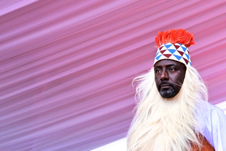 Uganda'da gazeteci kral oldu, Prens Edward Rukidi Nyabongo