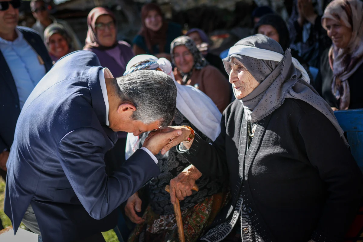 Özgür Özel Ardahan'da